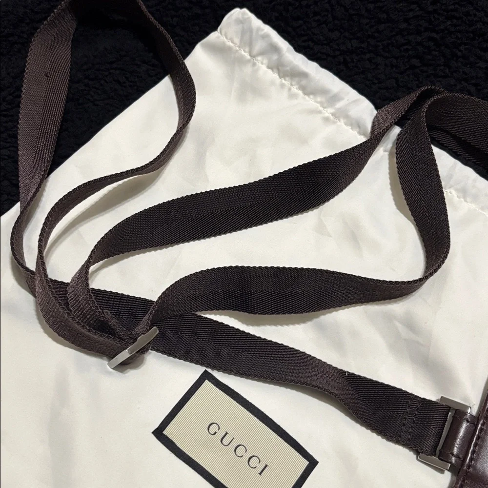 UNISEX GUCCI Guccissima Medium Flat Brown Messenger - AUTHENTICITY GUARANTEED - Picture 5 of 6